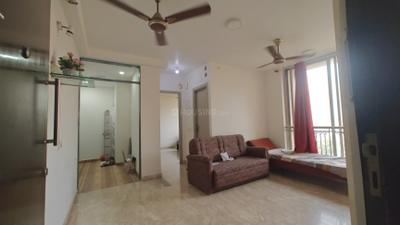 Living Room Image of 600 Sq.ft 1 BHK Apartment / Flat for rent in Hiranandani Lavinia, Thane West Thane for Rs. 33000