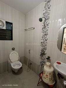 Bathroom Image of 1540 Sq.ft 3 BHK Apartment / Flat for rent in Ram Nagar Nagpur for Rs. 46000