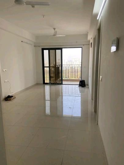 Hall Image of 1000 Sq.ft 2 BHK Apartment / Flat for rent in Amanora Gold Towers, Hadapsar Pune for Rs. 32000