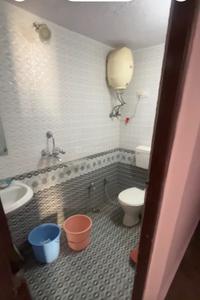 Bathroom Image of 2700 Sq.ft 2 BHK Independent House for rent in Pal Bhichala Ajmer for Rs. 12000