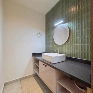 Bathroom Image of 3300 Sq.ft 4 BHK Independent House for sale in Kakkanad Kochi for Rs. 22500000