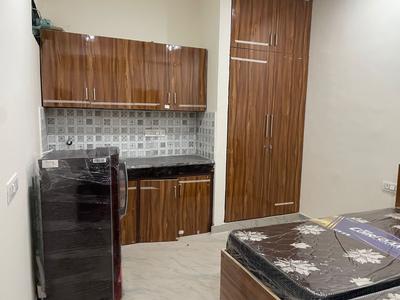 Balcony Image of 800 Sq.ft 1 RK Apartment / Flat for rent in Palam Vihar Extension Gurgaon for Rs. 13000