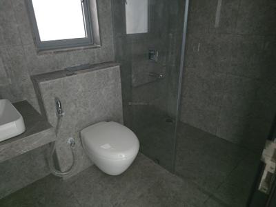 Image of 950 Sq.ft 3 BHK Apartment / Flat for sale in Oberoi Eternia Towers A to D, Mulund West, Mumbai for Rs. 28000000