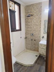 Bathroom Image of 1800 Sq.ft 3 BHK Builder Floor for rent in Tagore Garden Extension New Delhi for Rs. 54000