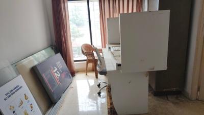 Living Room Image of 750 Sq.ft 3 BHK Apartment / Flat for sale in Royal Palms Summit Apartments, Goregaon East Mumbai for Rs. 10000000