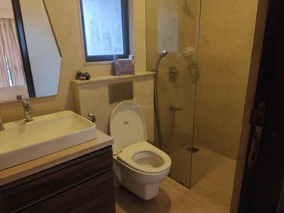 Bathroom Image of 409 Sq.ft 1 BHK Apartment / Flat for sale in Omkar Vive, Kurla West Mumbai for Rs. 12000000