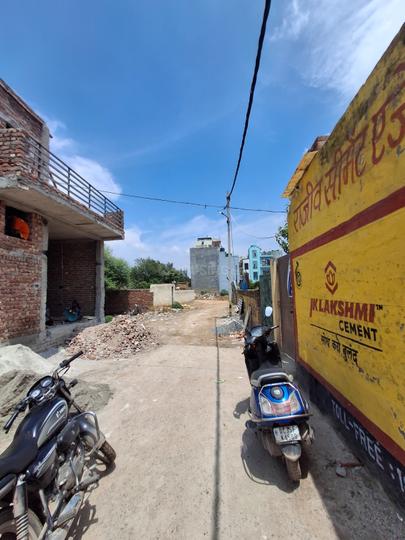 Aya Nagar Extension Main Image 1
