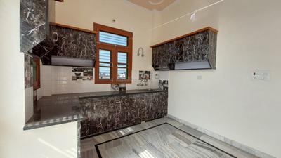 Kitchen Image of 1500 Sq.ft 2 BHK Independent House for rent in Izatnagar Bareilly for Rs. 8500