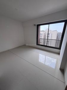 Bedroom Image of 2800 Sq.ft 3 BHK Apartment / Flat for rent in Science City Ahmedabad for Rs. 30000
