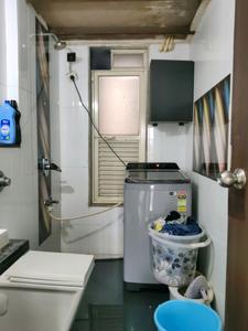 Common Bathroom Image of 1180 Sq.ft 3 BHK Apartment / Flat for sale in Rosa Bella, Hiranandani Estate Thane for Rs. 19500000