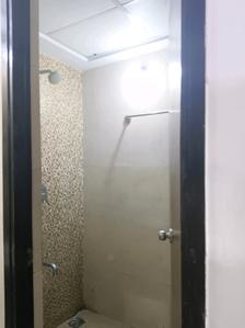 Common Bathroom Image of 700 Sq.ft 1 BHK Apartment / Flat for sale in Lodha Lakeshore Greens, Palava Phase 2 Thane for Rs. 3000000