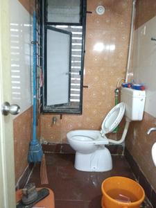Common Bathroom Image of 900 Sq.ft 2 BHK Apartment / Flat for rent in Sudarshan Sky Garden, Kasarvadavali Thane for Rs. 30000