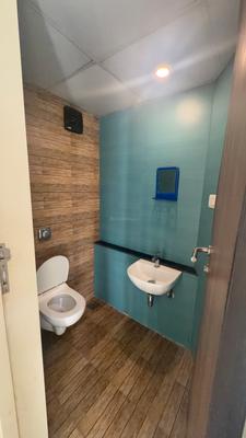 Bathroom Image of 430 Sq.ft 1 BHK Apartment / Flat for rent in Lodha Majiwada, Thane West Thane for Rs. 24000