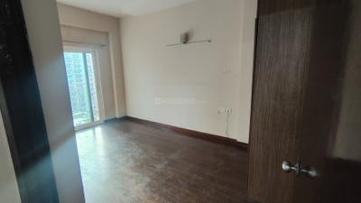 Bedroom Image of 1250 Sq.ft 2 BHK Apartment / Flat for rent in Mahagun Moderne, Sector 78 Noida for Rs. 36000