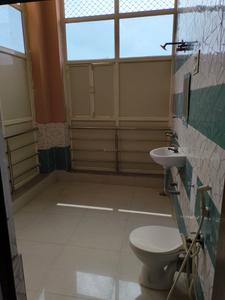 Bathroom Image of 2200 Sq.ft 2 BHK Builder Floor for rent in Aurangabad Mathura for Rs. 12000