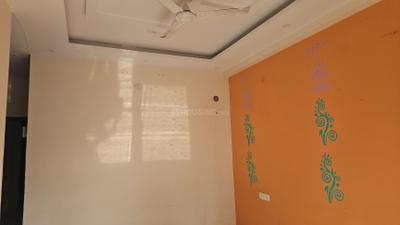 Living Room Image of 1500 Sq.ft 2 BHK Builder Floor for rent in Sector 48 Noida for Rs. 28500