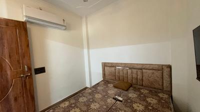 Bedroom Image of 700 Sq.ft 1 BHK Builder Floor for rent in Sector 57 Gurgaon for Rs. 25000
