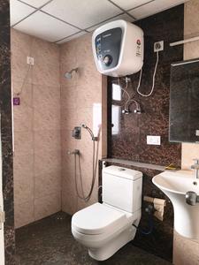 Bedroom One Image of 1300 Sq.ft 2.5 BHK Apartment / Flat for rent in Shree Vardhman Victoria, Sector 70 Gurgaon for Rs. 40500