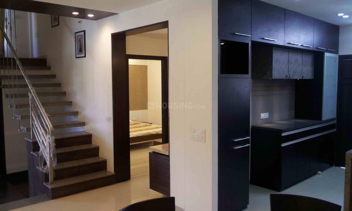 Vasna Main Image 1