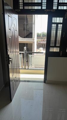 Image of 400 Sq.ft 2 BHK Builder Floor for rent in Roberts Lines, Lucknow for Rs. 15000