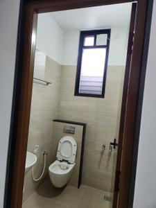Bathroom Image of 900 Sq.ft 2 BHK Apartment / Flat for rent in Katpadi Vellore for Rs. 20000