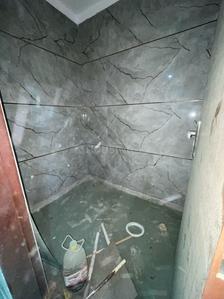 Bathroom Image of 950 Sq.ft 2 BHK Builder Floor for sale in Palam Vihar Extension Gurgaon for Rs. 5500000