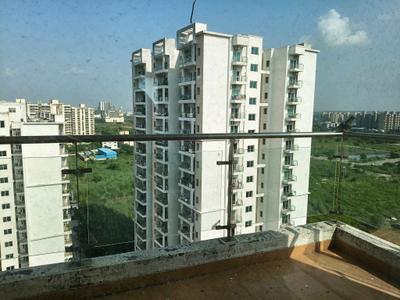 Bedroom One Image of 1950 Sq.ft 3 BHK Apartment / Flat for rent in Shree Vardhman Victoria, Sector 70 Gurgaon for Rs. 43000