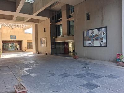 Image of 1850 Sq.ft 2.5 BHK Apartment / Flat for rent in Adani The Meadows, Shantigram, Ahmedabad for Rs. 35000