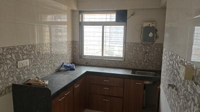 Kitchen Image of 490 Sq.ft 1 BHK Apartment / Flat for rent in Madanpura Mumbai for Rs. 45000