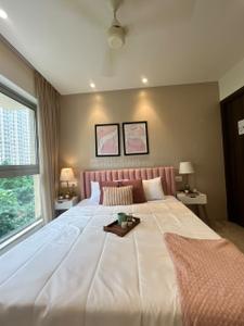 Bedroom Image of 417 Sq.ft 1 BHK Apartment / Flat for sale in Hiranandani Regent Hill A B C D And E Wing, Powai Mumbai for Rs. 19000000