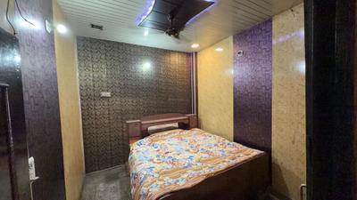 Bedroom Image of 520 Sq.ft 2 BHK Builder Floor for rent in Patparganj New Delhi for Rs. 16000