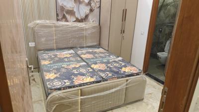 Bedroom Image of 200 Sq.ft 1 RK Apartment / Flat for rent in Sant Nagar New Delhi for Rs. 25000