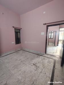 Bedroom Image of 1000 Sq.ft 2 BHK Builder Floor for rent in Vikas Nagar Lucknow for Rs. 16000