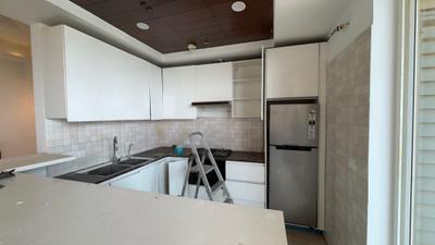 Kitchen Image of 2105 Sq.ft 3 BHK Apartment / Flat for rent in Supertech Supernova, Sector 94 Noida for Rs. 68000