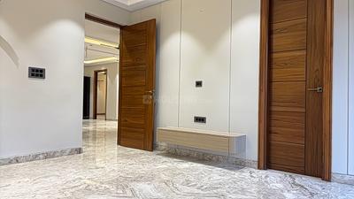 Bedroom Image of 3150 Sq.ft 4 BHK Builder Floor for sale in Sector 21C Faridabad for Rs. 39000000