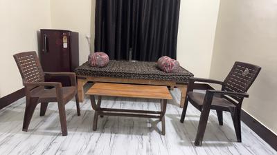 Living Room Image of 1000 Sq.ft 2 BHK Apartment / Flat for rent in Dafi Varanasi for Rs. 15000