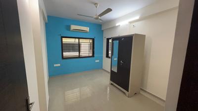 Bedroom Image of 1600 Sq.ft 3 BHK Apartment / Flat for rent in Race Course Vadodara for Rs. 30000