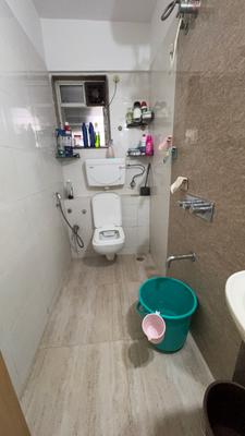Image of 1200 Sq.ft 2.5 BHK Apartment / Flat for sale in Kanakia Niharika, Thane West, Thane for Rs. 22000000