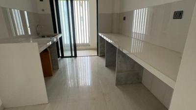 Kitchen Image of 2000 Sq.ft 3 BHK Apartment / Flat for sale in Parel Mumbai for Rs. 63000000