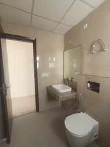 Bathroom Image of 2213 Sq.ft 4 BHK Apartment / Flat for sale in BPTP Terra, Sector 37D Gurgaon for Rs. 26500000