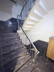 Image of 1711 Sq.ft 3 BHK Builder Floor for rent in Preet Vihar, New Delhi for Rs. 64000