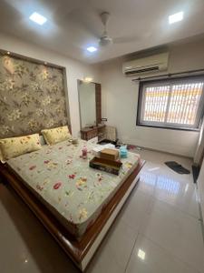 Bedroom Image of 1100 Sq.ft 2 BHK Apartment / Flat for rent in Ambawadi Ahmedabad for Rs. 28000