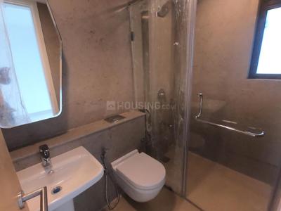 Bathroom Image of 1350 Sq.ft 3 BHK Apartment / Flat for rent in RNA Continental, Chembur Mumbai for Rs. 133000