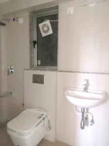Common Bathroom Image of 470 Sq.ft 1 BHK Apartment / Flat for sale in Shree Naman Premier, Andheri East Mumbai for Rs. 15000000