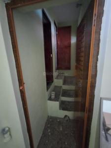 Bathroom Image of 2000 Sq.ft 1 BHK Independent House for rent in Tiruvottiyur Chennai for Rs. 14000