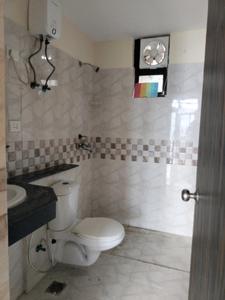 Common Bathroom Image of 1664 Sq.ft 3 BHK Apartment / Flat for rent in Amrapali Pan Oasis, Sector 70 Noida for Rs. 38700