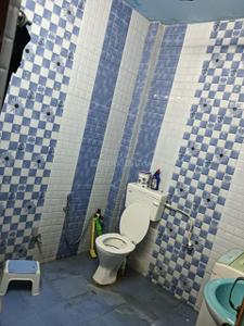 Bathroom Image of 2400 Sq.ft 4 BHK Independent House for sale in Fazullaganj Lucknow for Rs. 8500000