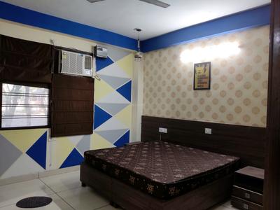 1 RK Independent Builder Floor