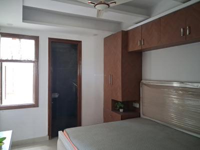 Bedroom Image of 1350 Sq.ft 3 BHK Apartment / Flat for sale in JMD Diamond Residency by JMD Construction, Sector 73 Noida for Rs. 6000000