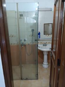 Bathroom Image of 4500 Sq.ft 5 BHK Independent House for sale in Sector 50 Noida for Rs. 62500000